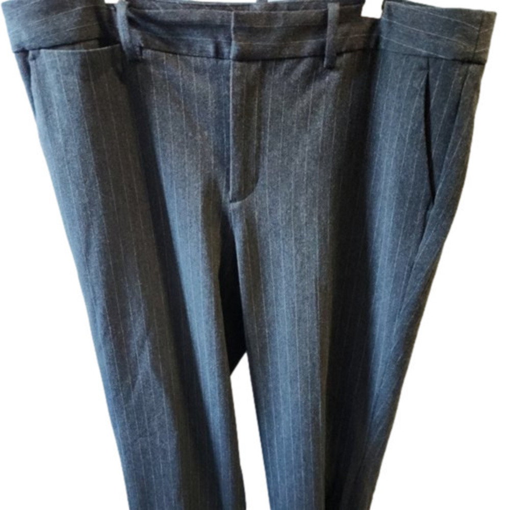 P089. Eddie Bauer Grey Pinstriped Dress Pants |12